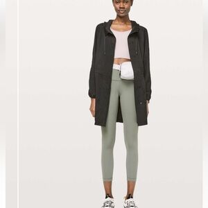 Lululemon City Stroll Jacket in Black Size 8